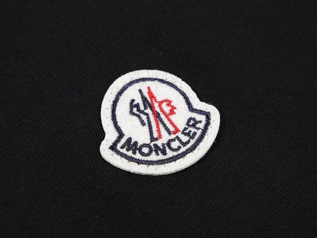 【2024】【MONCLER 公式旗艦店】モンクレール Tシャツ ご好評に付き再入荷！
