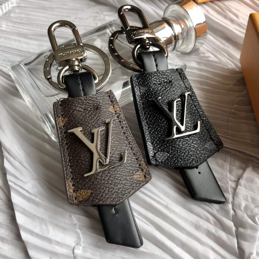 【Louis Vuitton 】（ルイヴィトン）ポルトクレ・クロッシュ クレ   キーホルダー