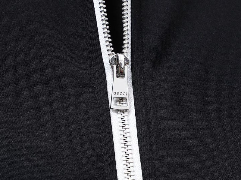【GUCCI】男女兼用、ご好評に付き再入荷！