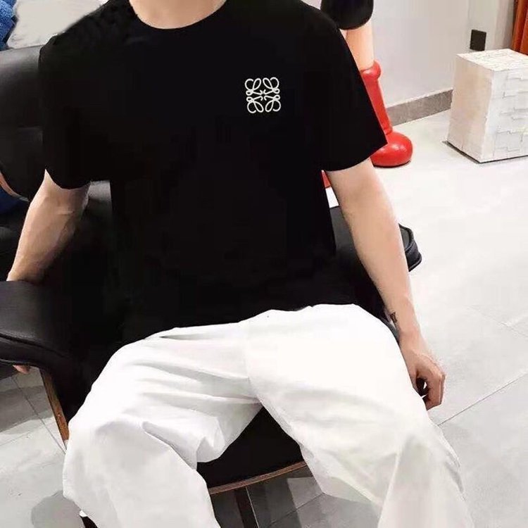 【Loewe】（ロエベ）男女兼用、ご好評に付き再入荷！