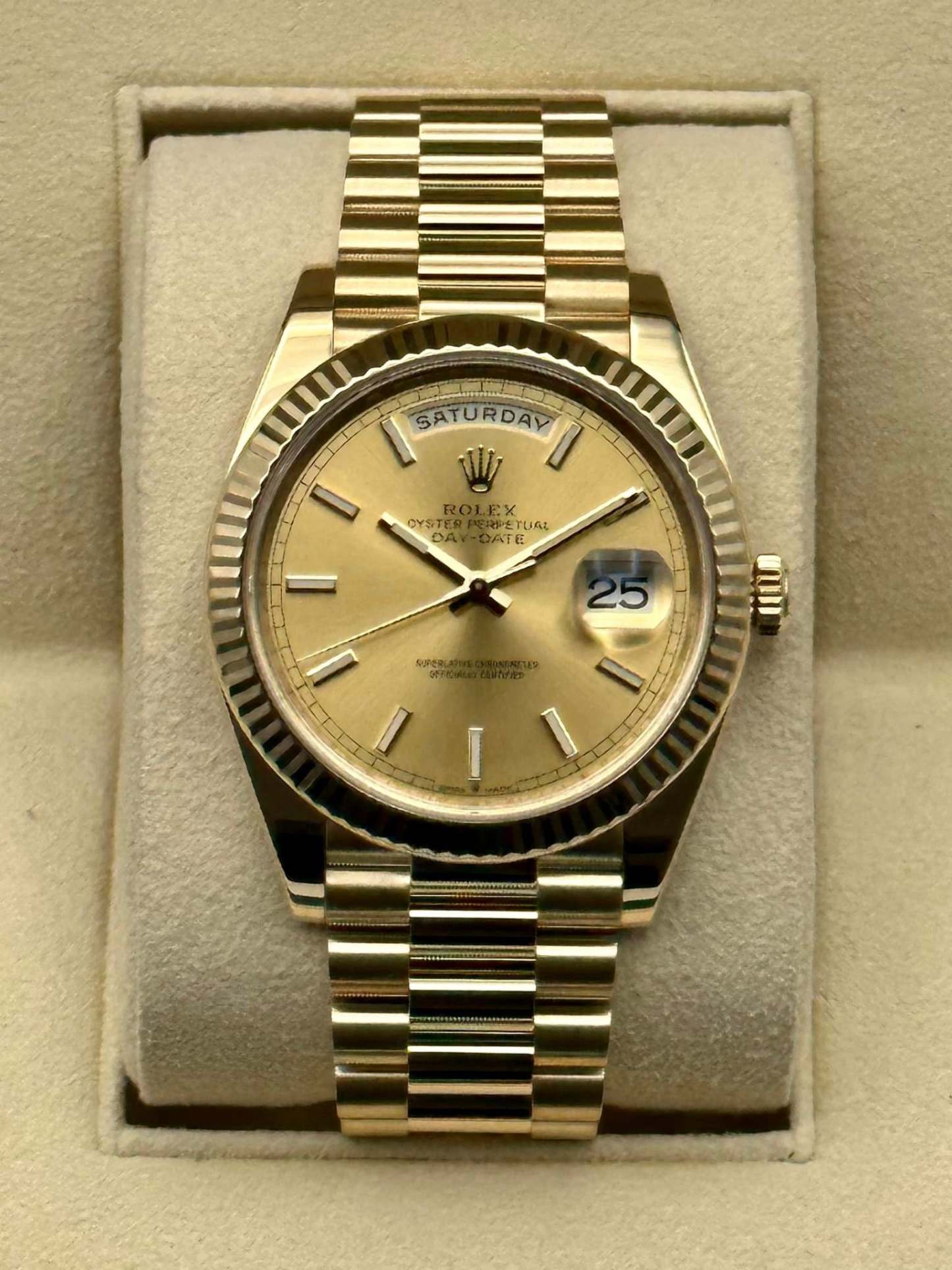 2020 ロレックス デイデイト 40mm 228238 プレジデンシャル シャンパンダイヤル