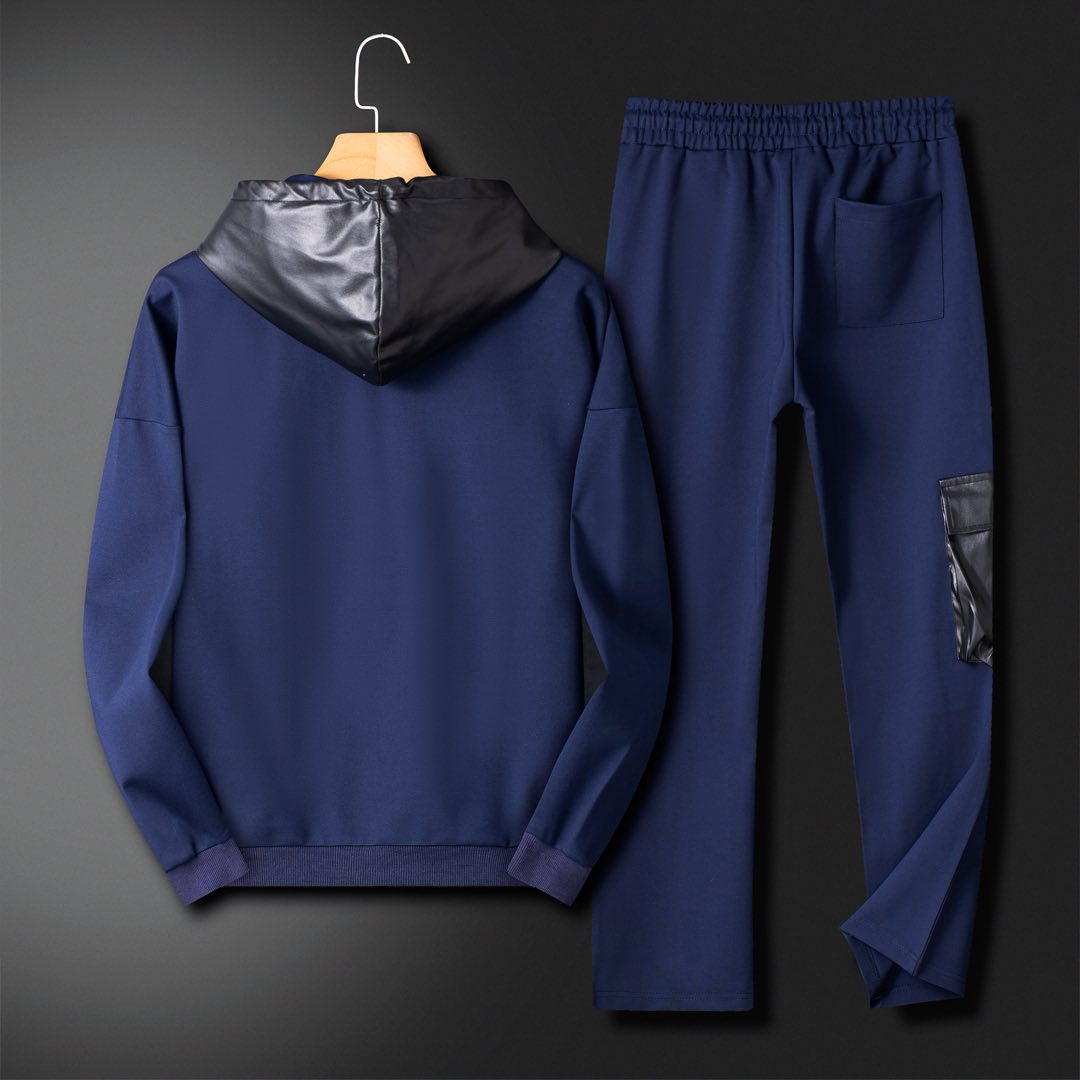 【Prada】( プラダ ) スーツ【即日出荷】ご好評に付き再入荷！