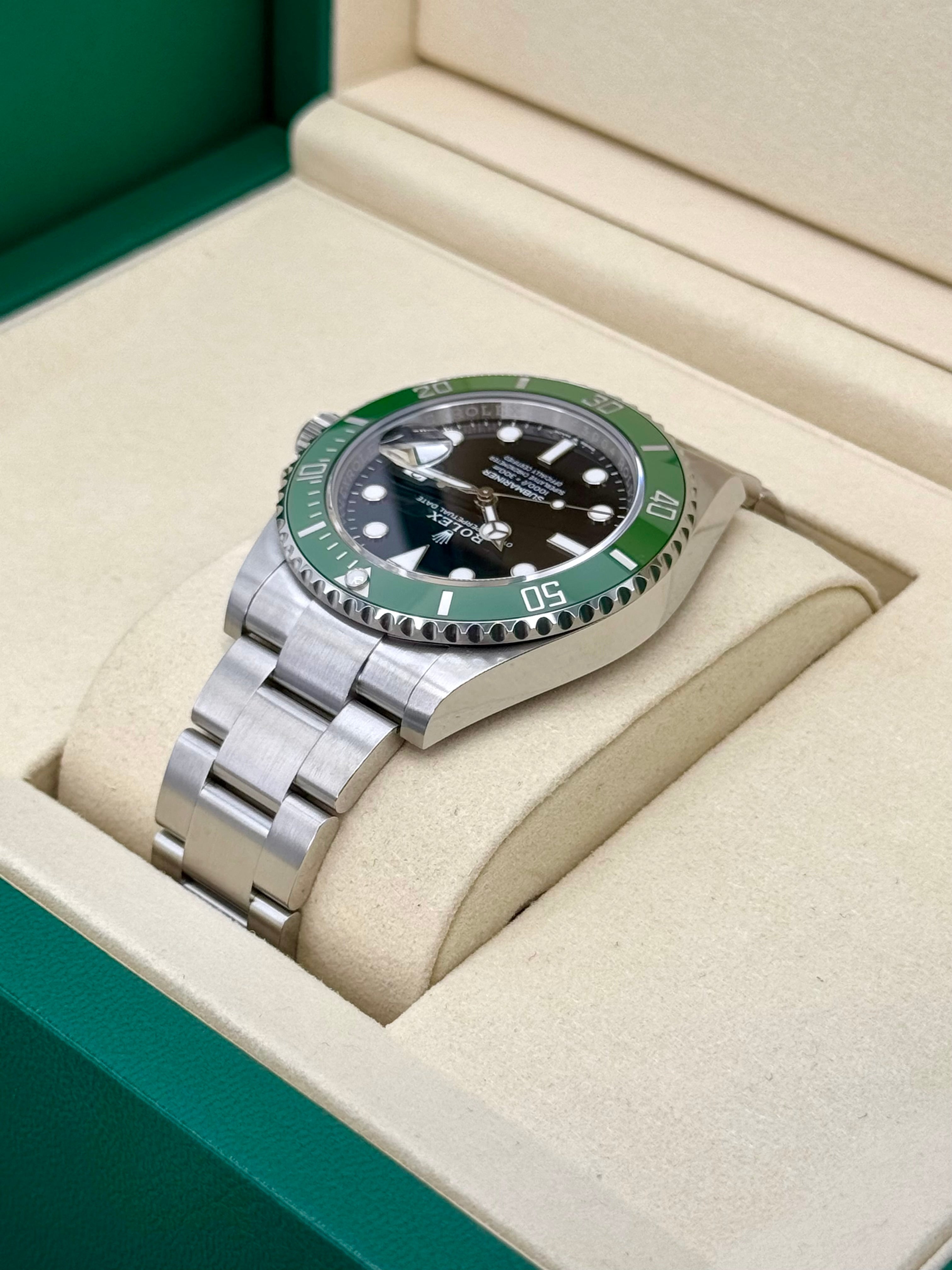 NEW 2025 ロレックス サブマリーナ 「スターバックス」 41mm 126610LV ブラックダイヤル