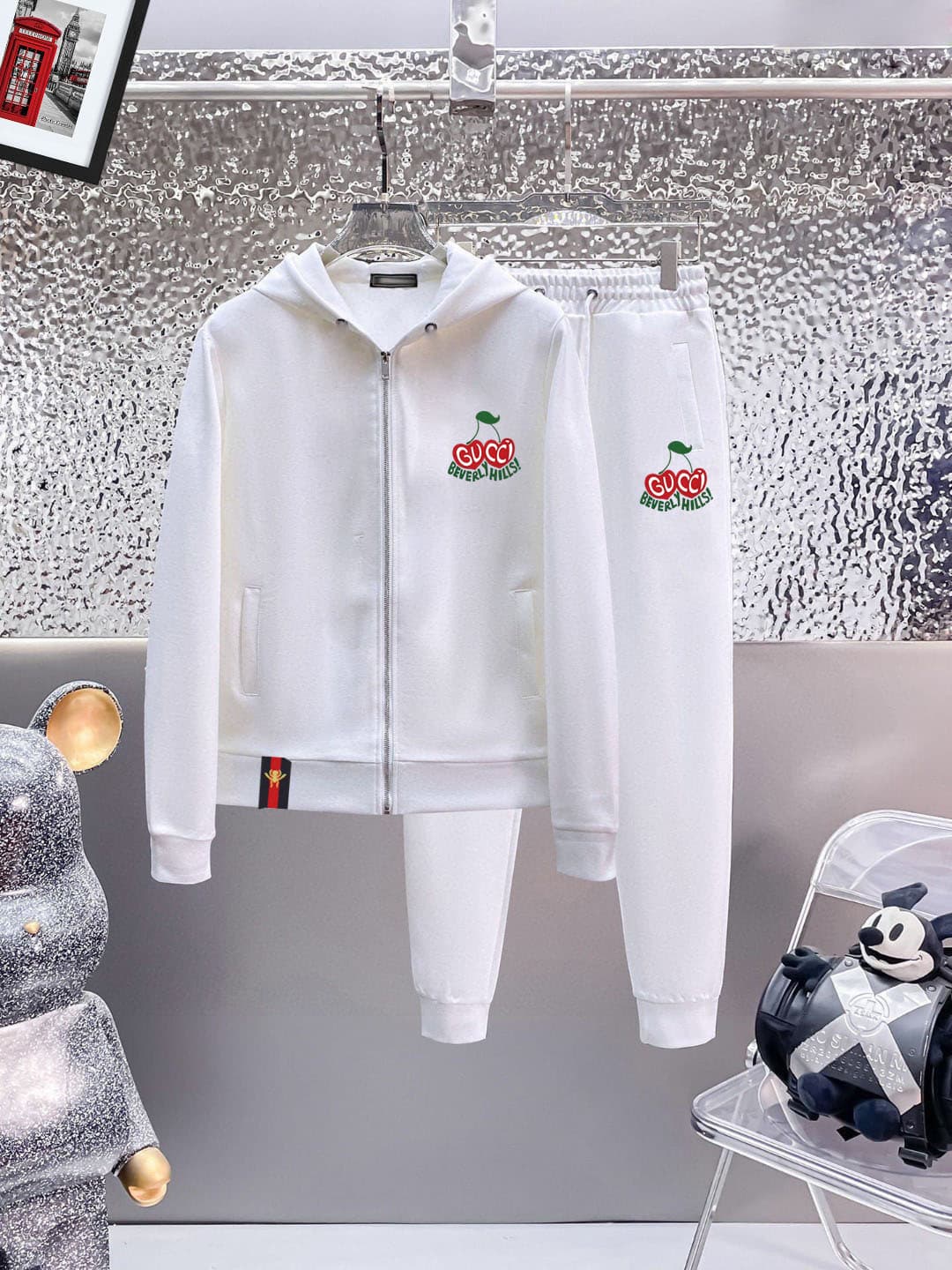 【GUCCI】( グッチ) スーツ【即日出荷】ご好評に付き再入荷！