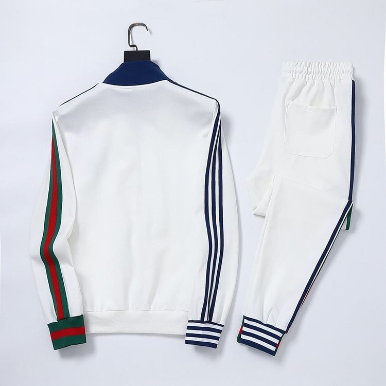 【GUCCI】男女兼用、ご好評に付き再入荷！