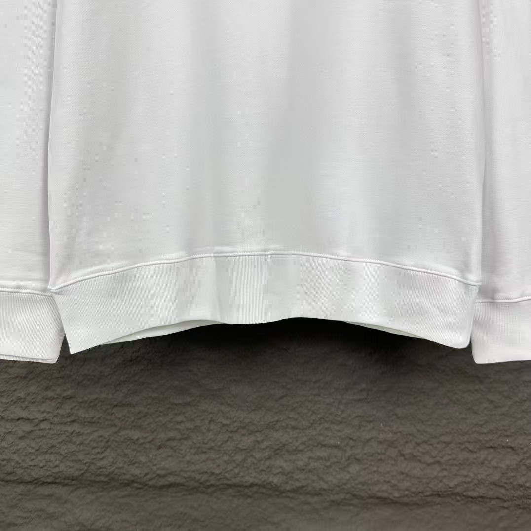 【GIVENCHY 公式旗艦店】ジバンシー 丸首の衛衣 スウェットご好評に付き再入荷！