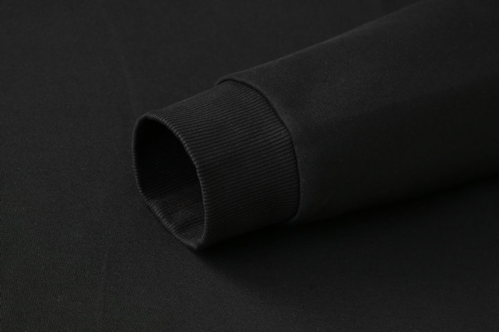 【GIVENCHY 公式旗艦店】ジバンシィ 丸首の衛衣 スウェットご好評に付き再入荷！