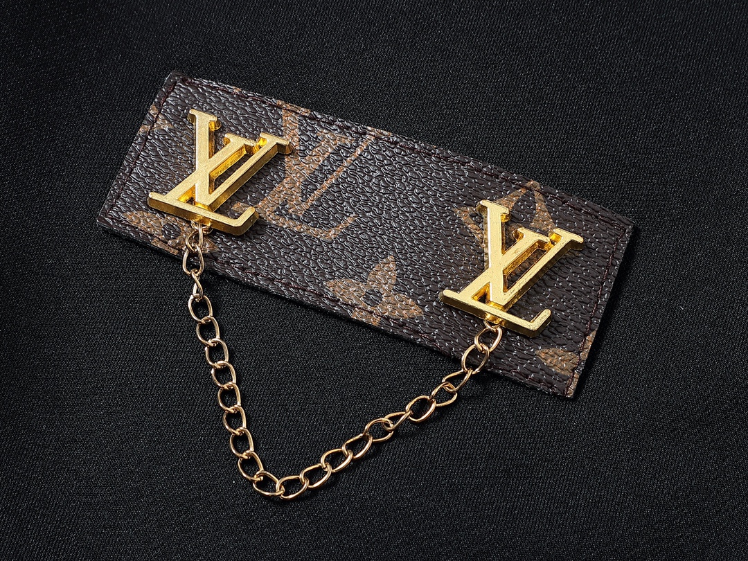 【LOUIS VUITTON】( ルイ・ヴィトン) スーツ【即日出荷】ご好評に付き再入荷！