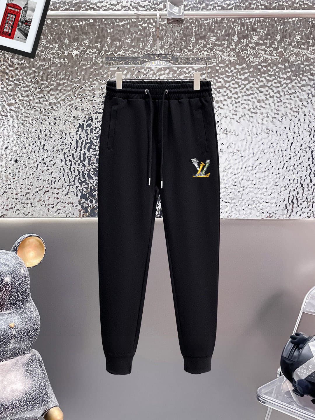 【LOUIS VUITTON】( ルイ・ヴィトン) スーツ【即日出荷】ご好評に付き再入荷！