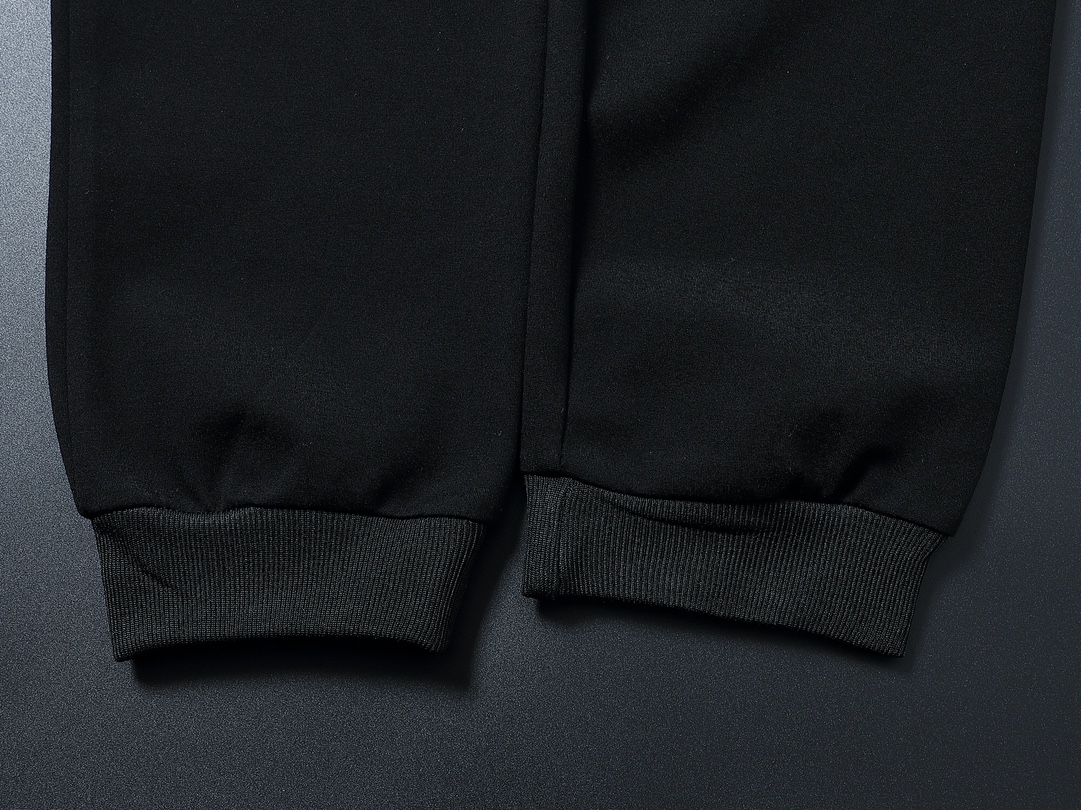 【LOEWE】( ロエベ) スーツ【即日出荷】ご好評に付き再入荷！