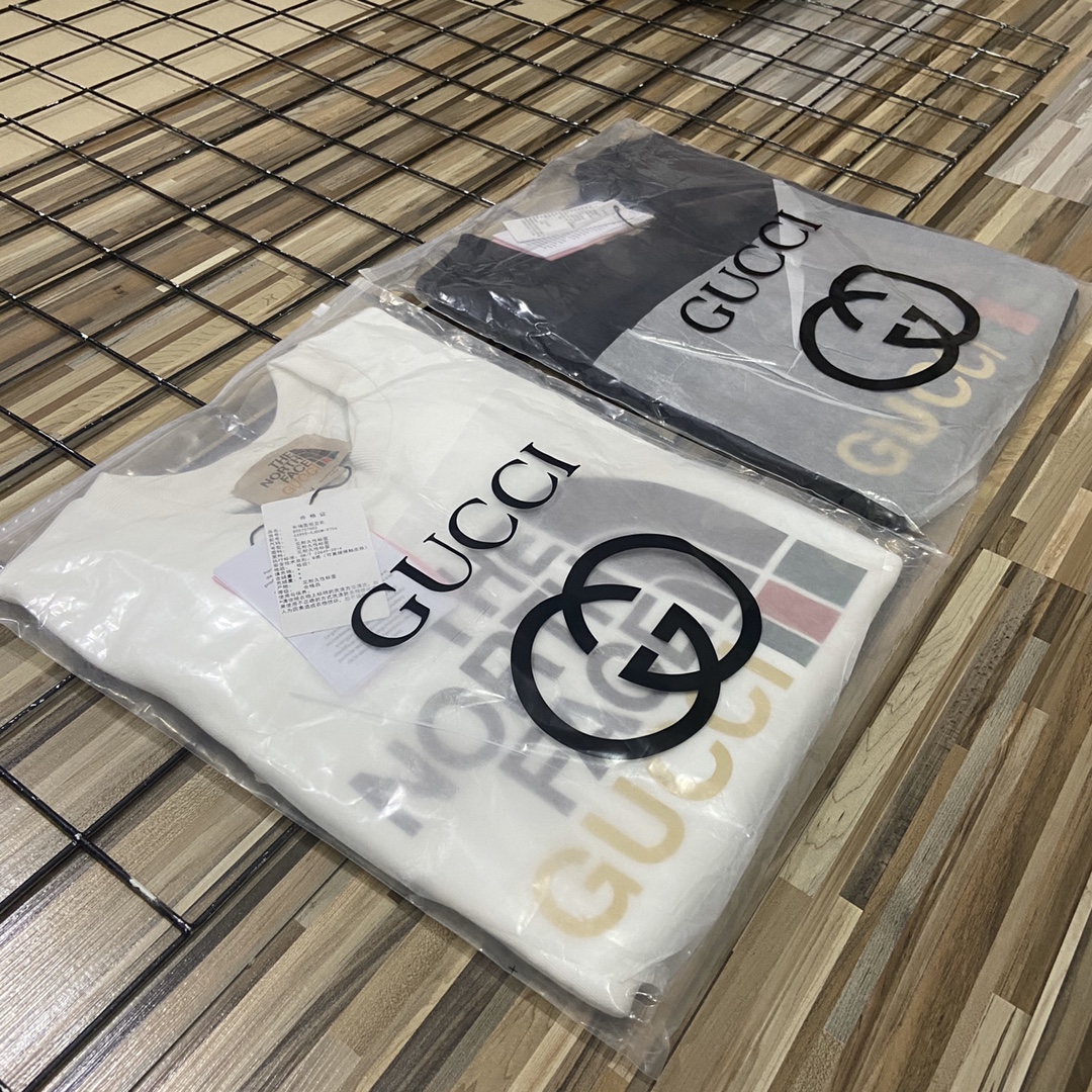 【The North Face X Gucci 】男女兼用、ご好評に付き再入荷！