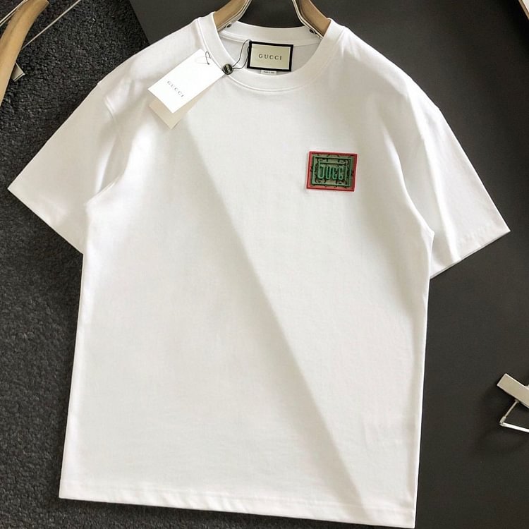 【Gucci 】（グッチ）半袖 男女兼用、ご好評に付き再入荷！