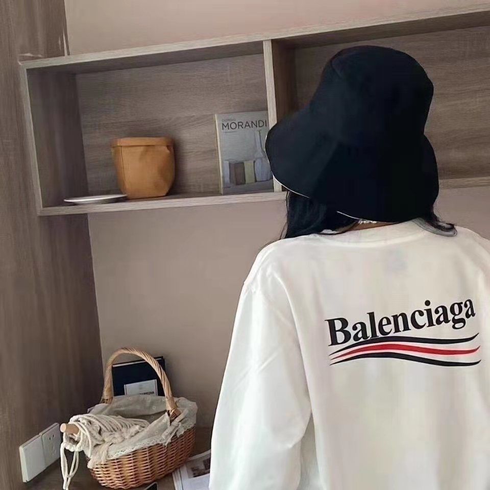 【BALENCIAGA バレンシアガ 】【即日出荷】ご好評に付き再入荷！