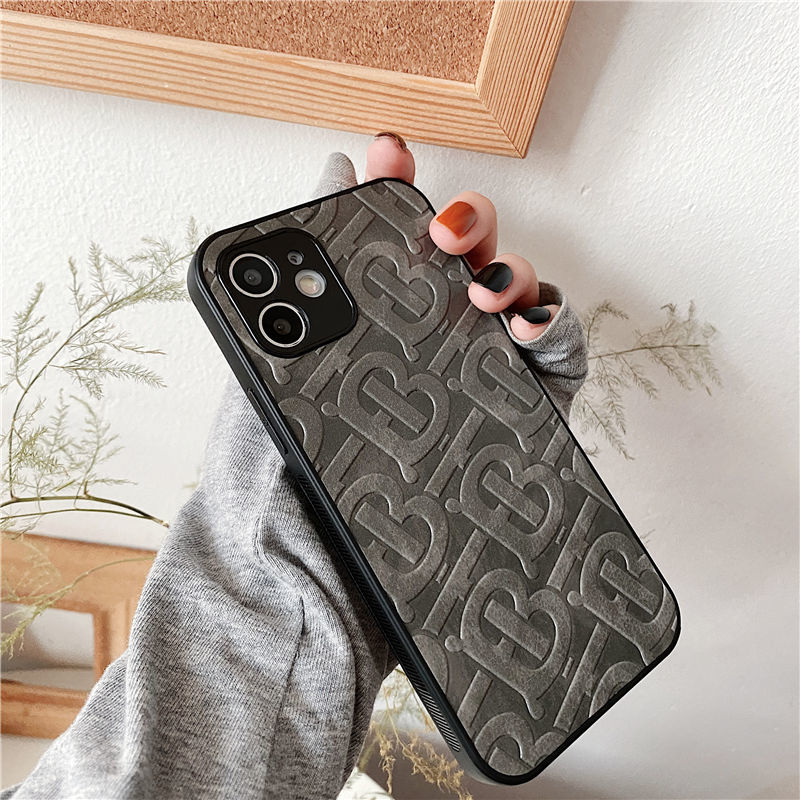 Burberryバーバリー携帯電話ケース【今日注文なら、もう一つ無料サービス】