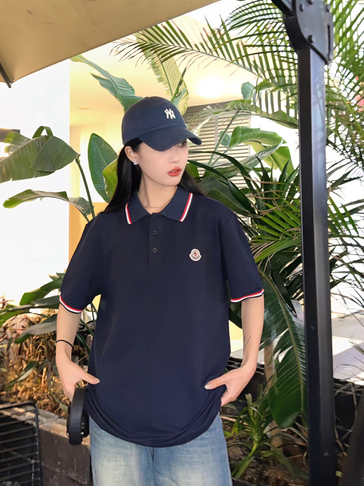 そこで、財蒙免税店1周年を記念して、最も売れているMONCLER モンクレールメンズポロシャツを1枚あたり47980円のオリジナル価格で、特別価格11980で販売させていただきます。