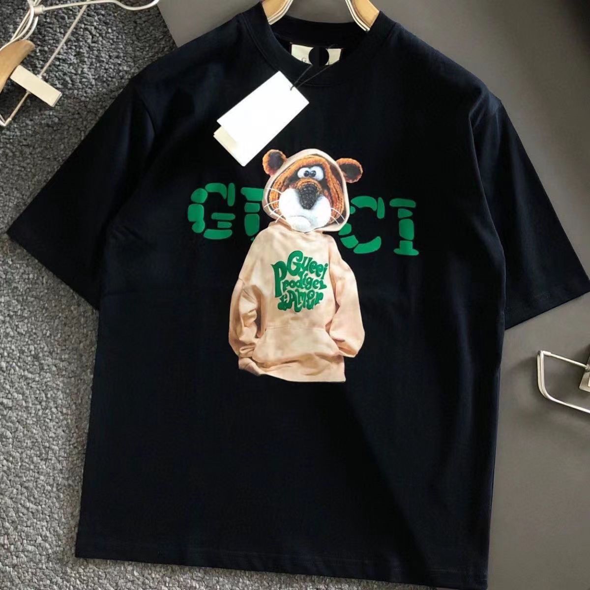 【Gucci 】（グッチ）男女兼用、ご好評に付き再入荷！