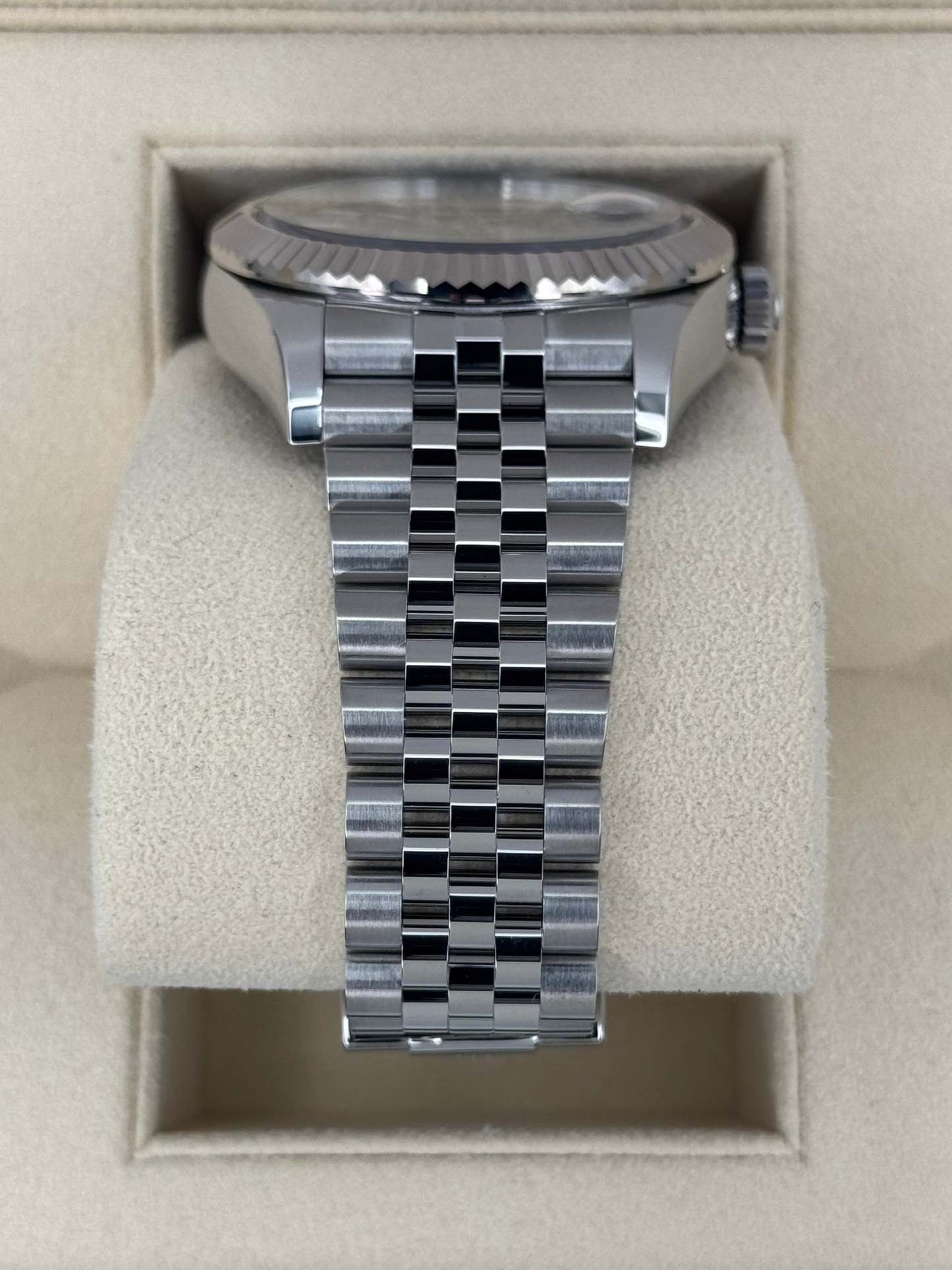 NEW 2024 ロレックス スカイドゥエラー 42mm 336934 ジュビリーブルーダイヤル