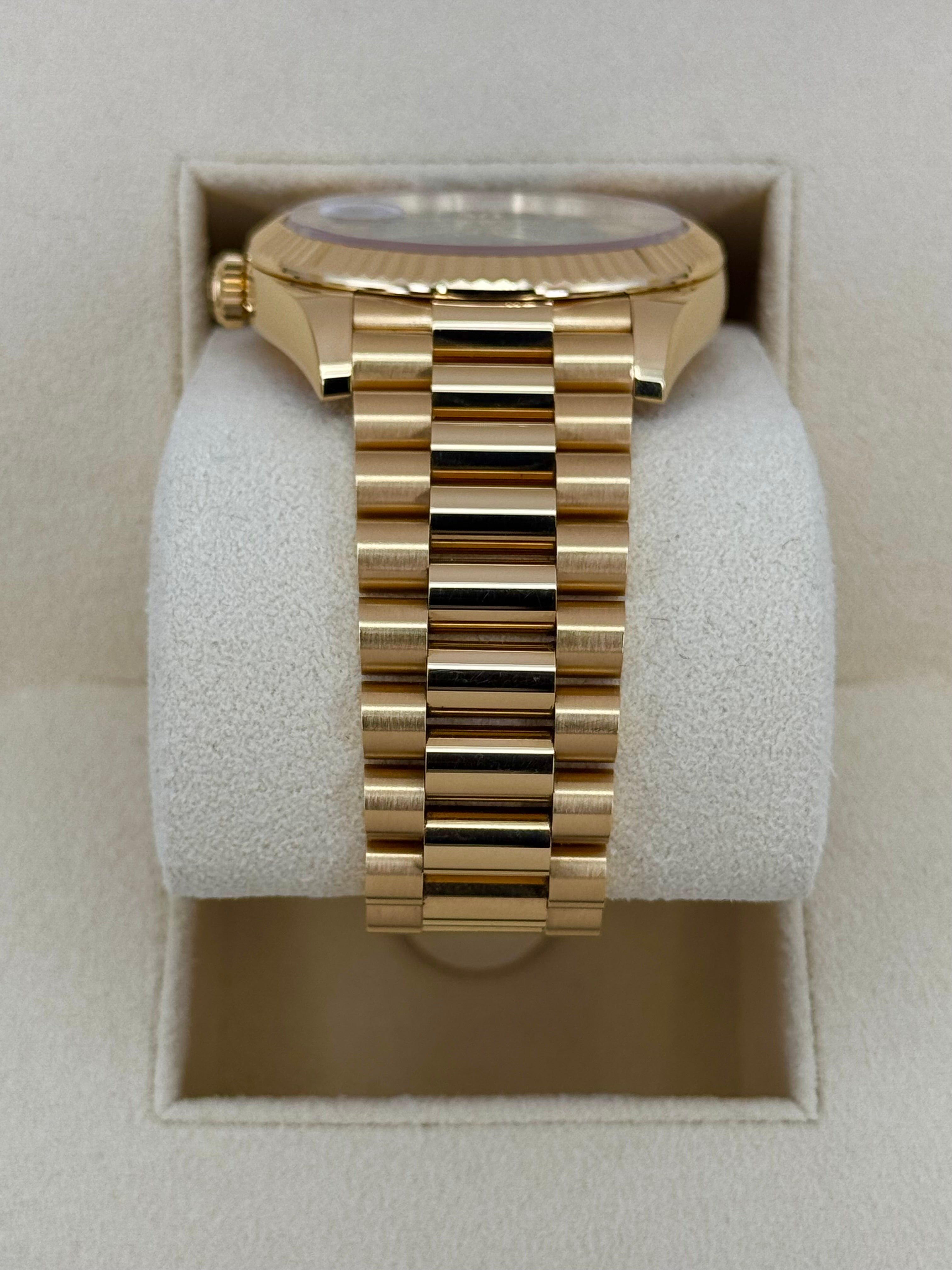 2023 ロレックス デイデイト 40mm 228238 プレジデンシャル グリーンダイヤル