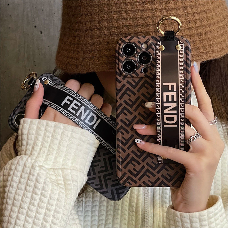 【FENDI旗艦店】【今日注文なら、もう一つ無料サービス】リストバンド携帯電話ケース