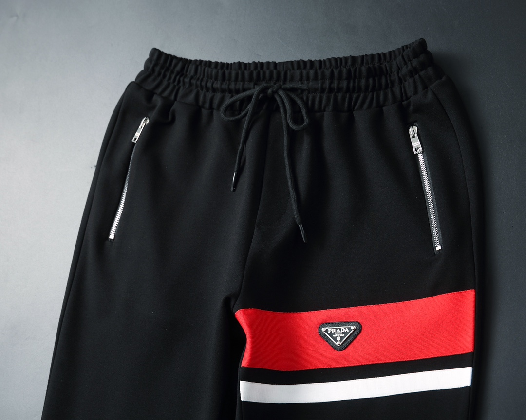 【Prada】( プラダ ) スーツ【即日出荷】ご好評に付き再入荷！