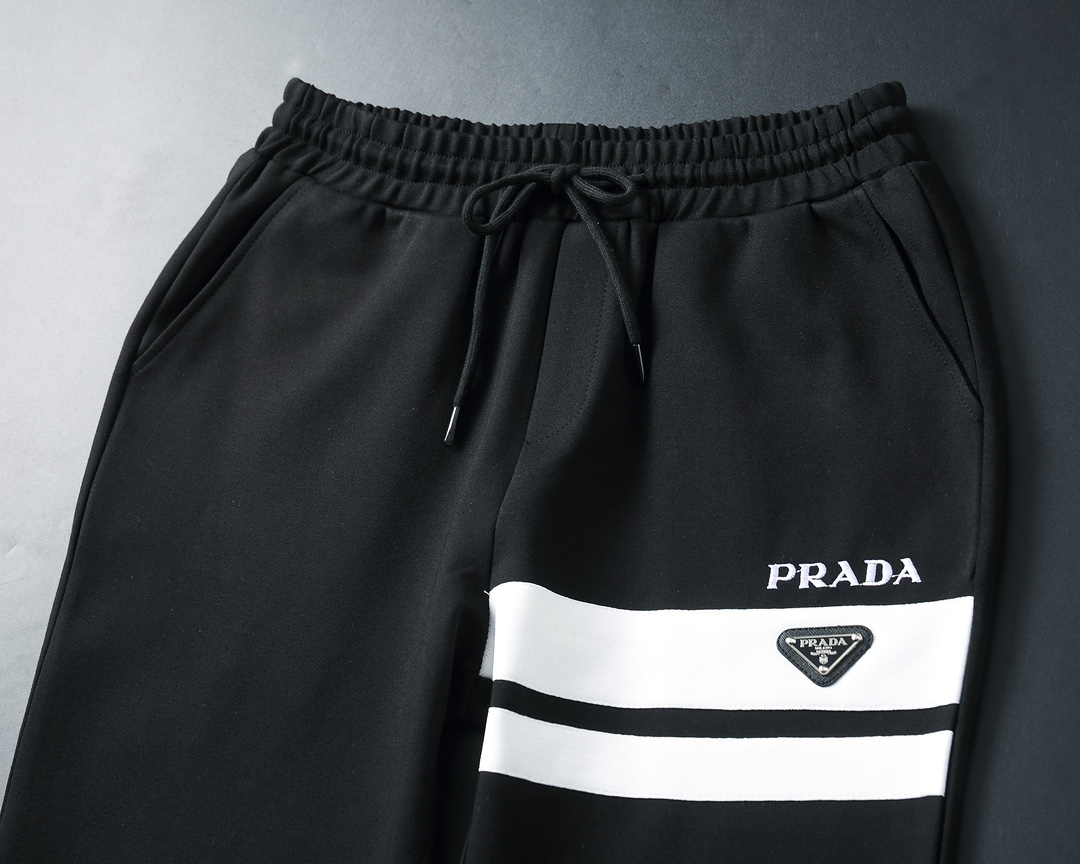 【Prada】( プラダ ) スーツ【即日出荷】ご好評に付き再入荷！