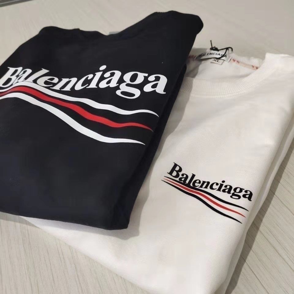 【BALENCIAGA バレンシアガ 】【即日出荷】ご好評に付き再入荷！