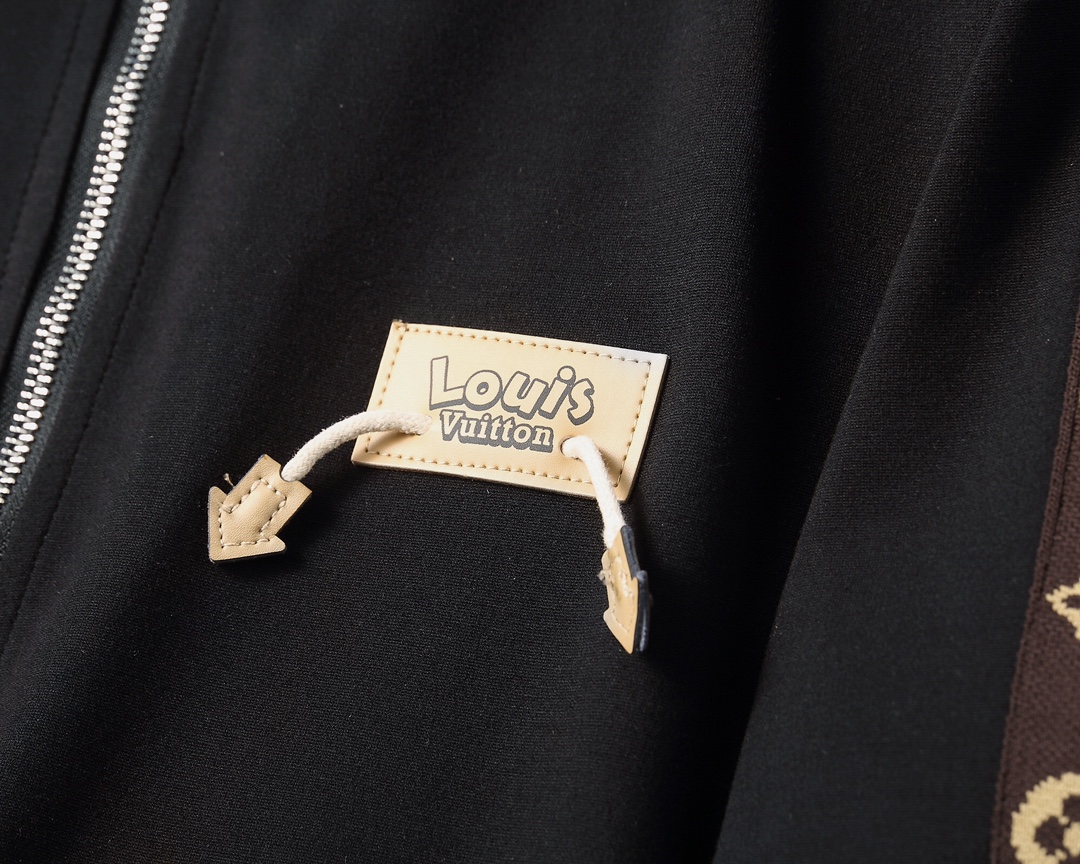 【LOUIS VUITTON】( ルイ・ヴィトン) スーツ【即日出荷】ご好評に付き再入荷！