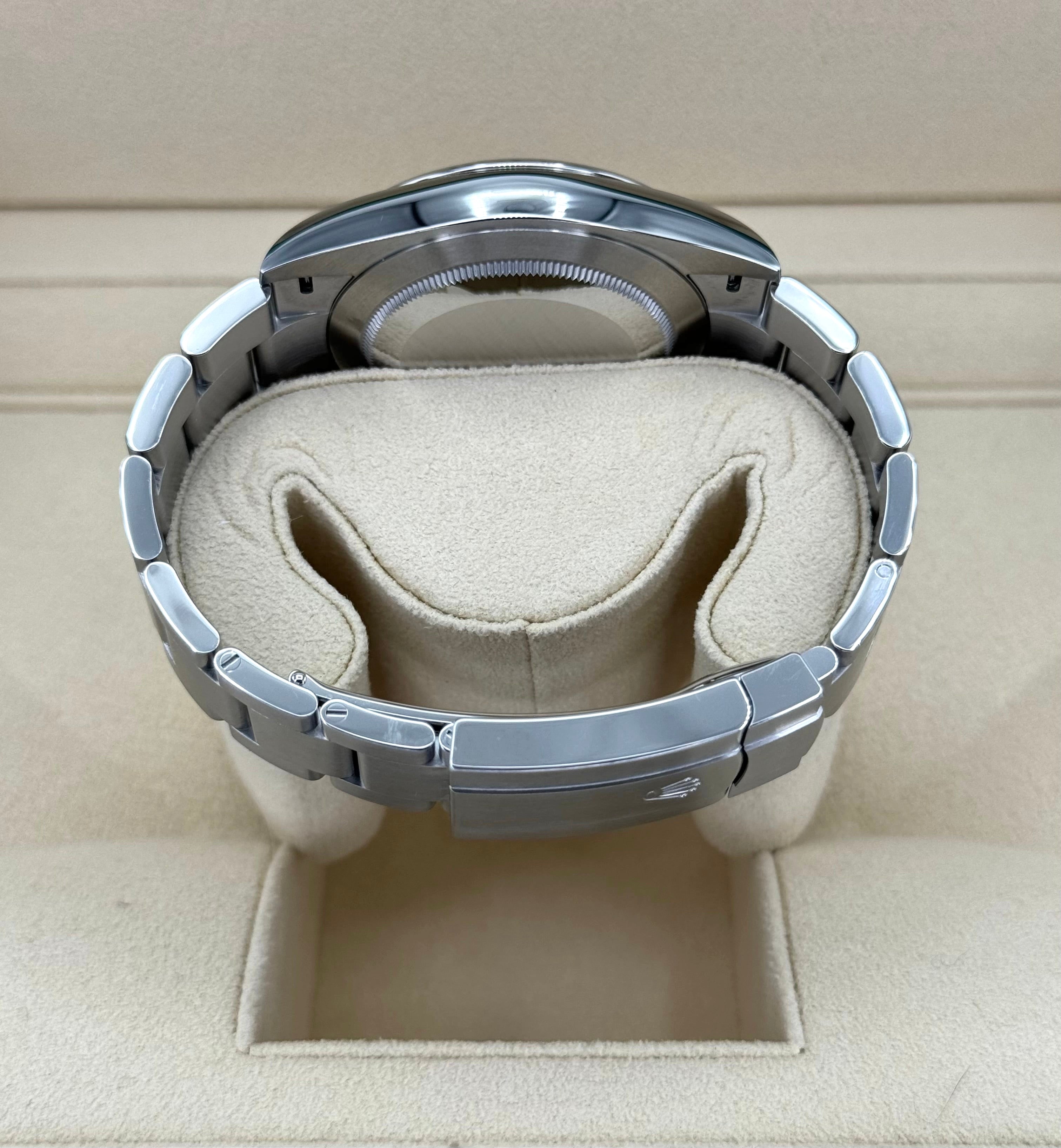 NEW 2024 ロレックス オイスターパーペチュアル 41mm 124300 セレブレーションダイヤル