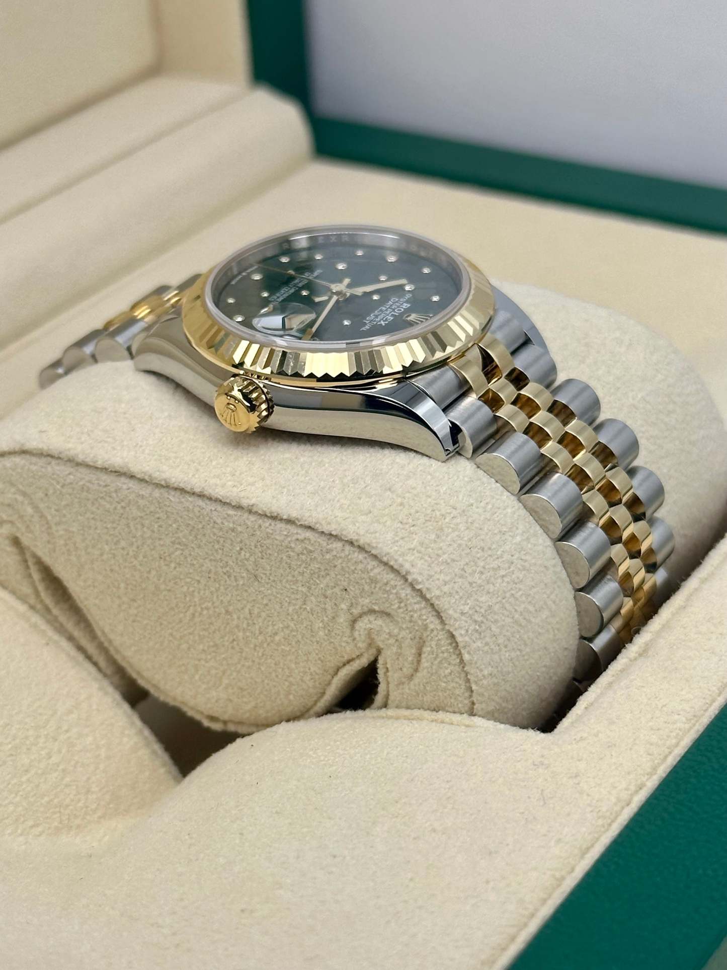 NEW 2024 ロレックス レディデイトジャスト 31mm 278273 ツートーンフローラルモチーフダイヤル