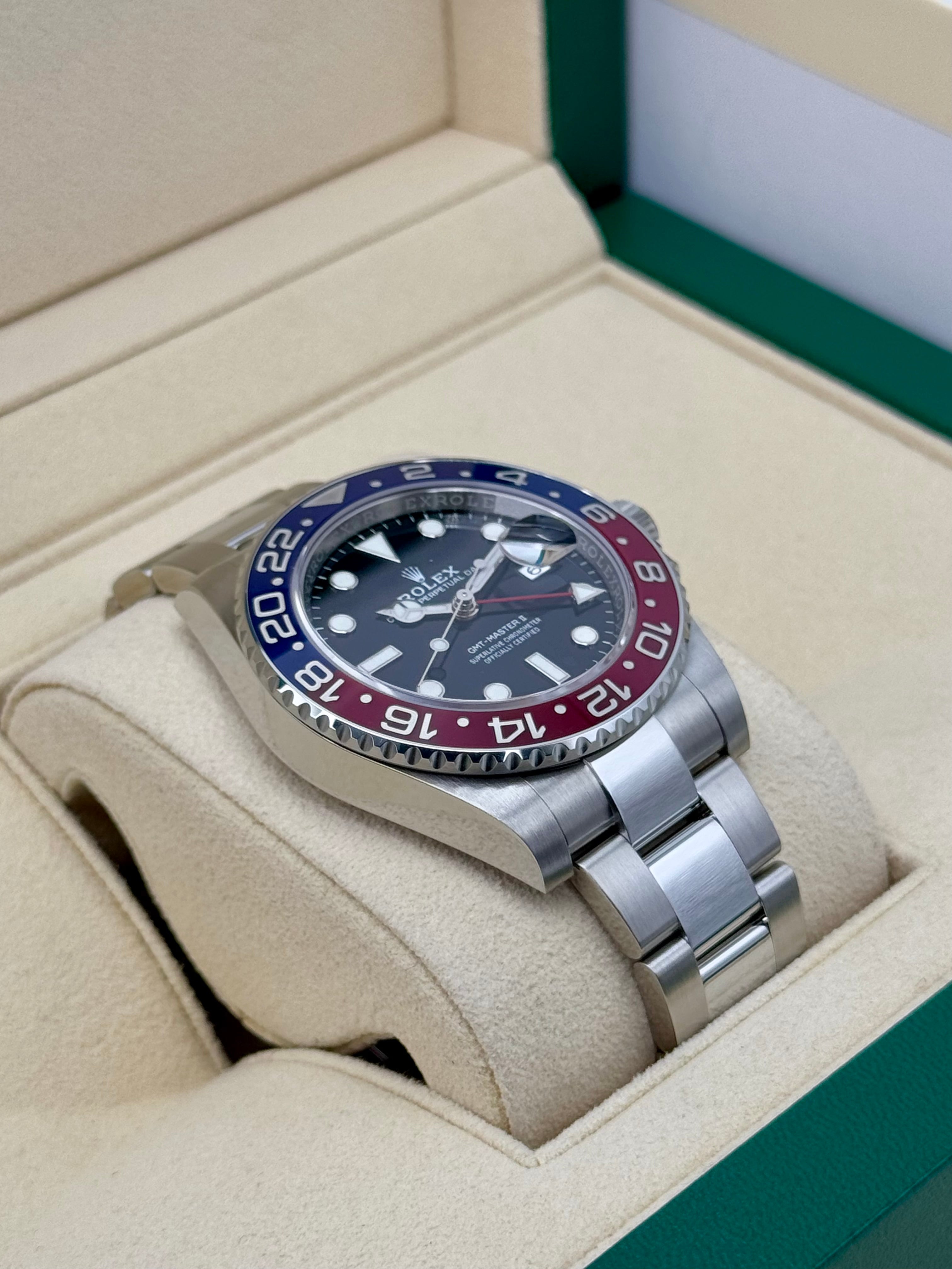 2022 ロレックス GMTマスターII 「ペプシ」 40mm 126710BLRO オイスター