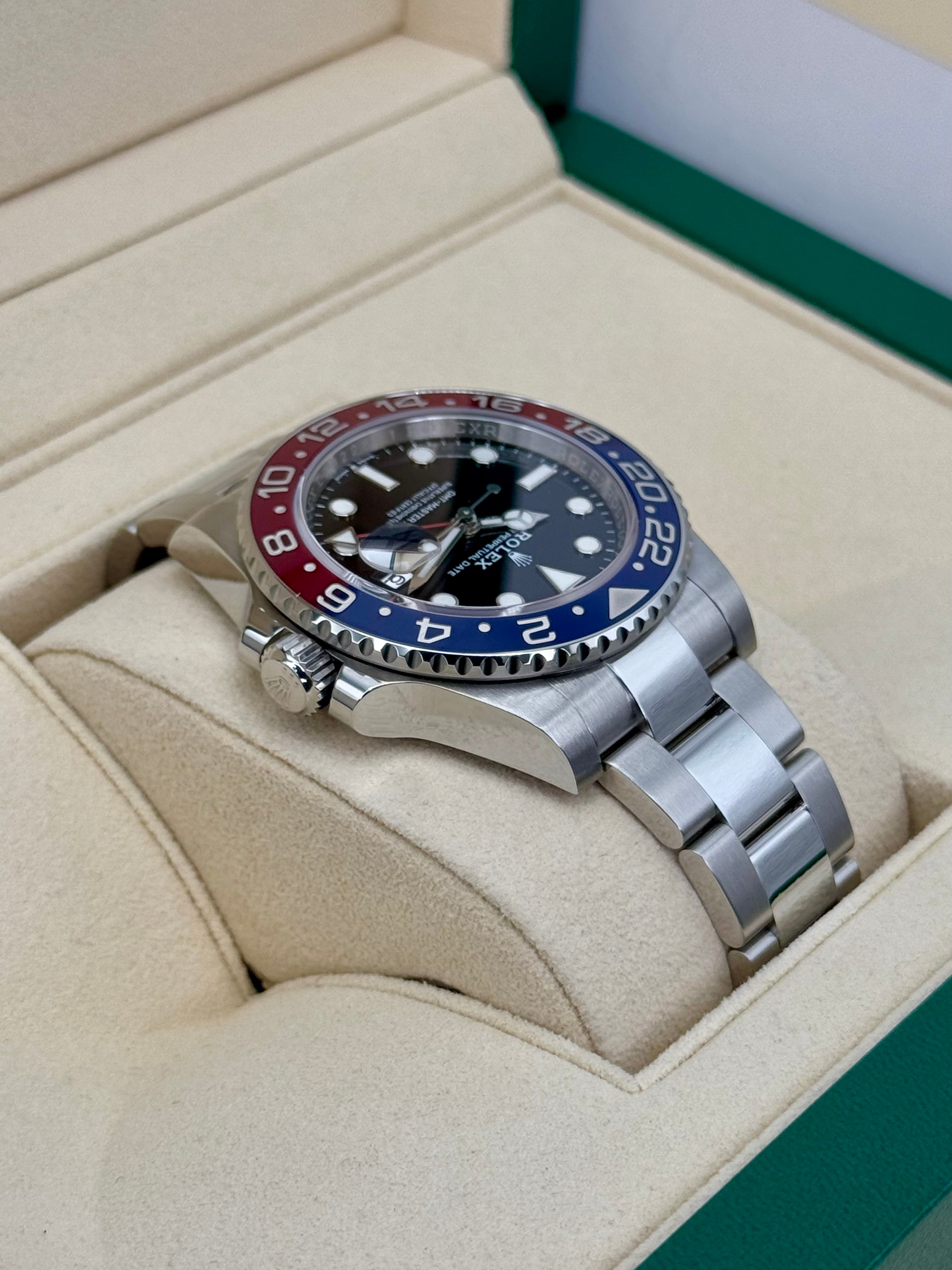2022 ロレックス GMTマスターII 「ペプシ」 40mm 126710BLRO オイスター