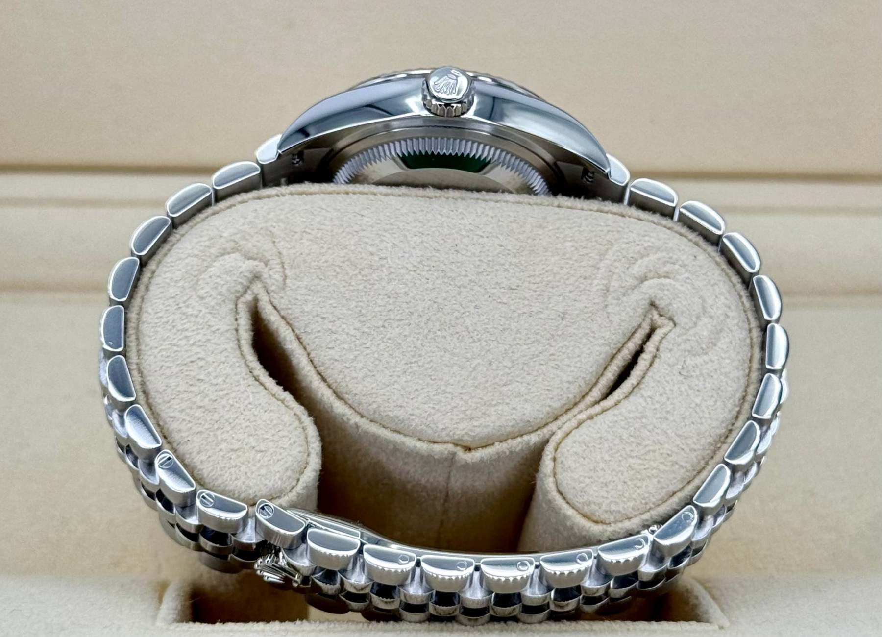 NEW 2024 ロレックス レディデイトジャスト 28mm 279174 ジュビリーMOP ダイヤモンドダイヤル