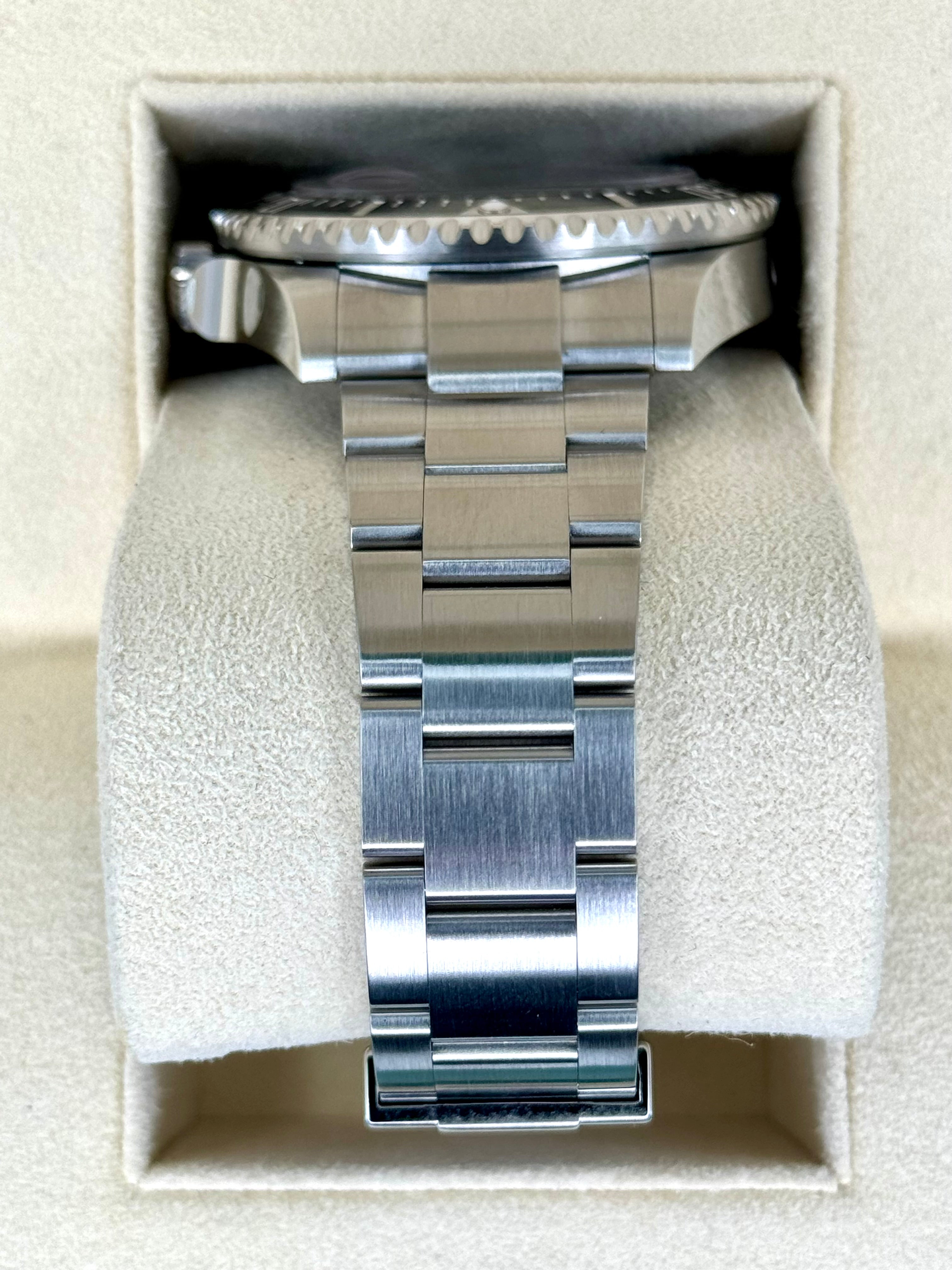 NEW 2024 ロレックス シードゥエラー 43mm 126600 ブラックダイヤル