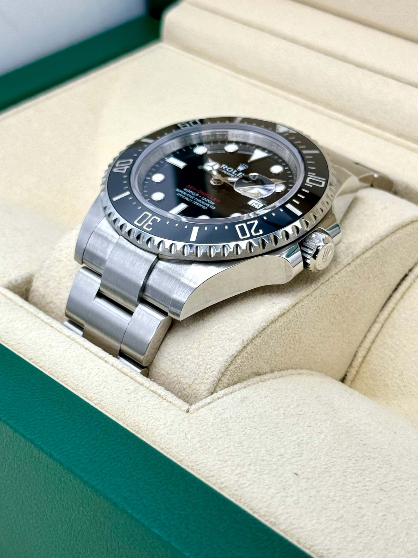 NEW 2024 ロレックス シードゥエラー 43mm 126600 ブラックダイヤル