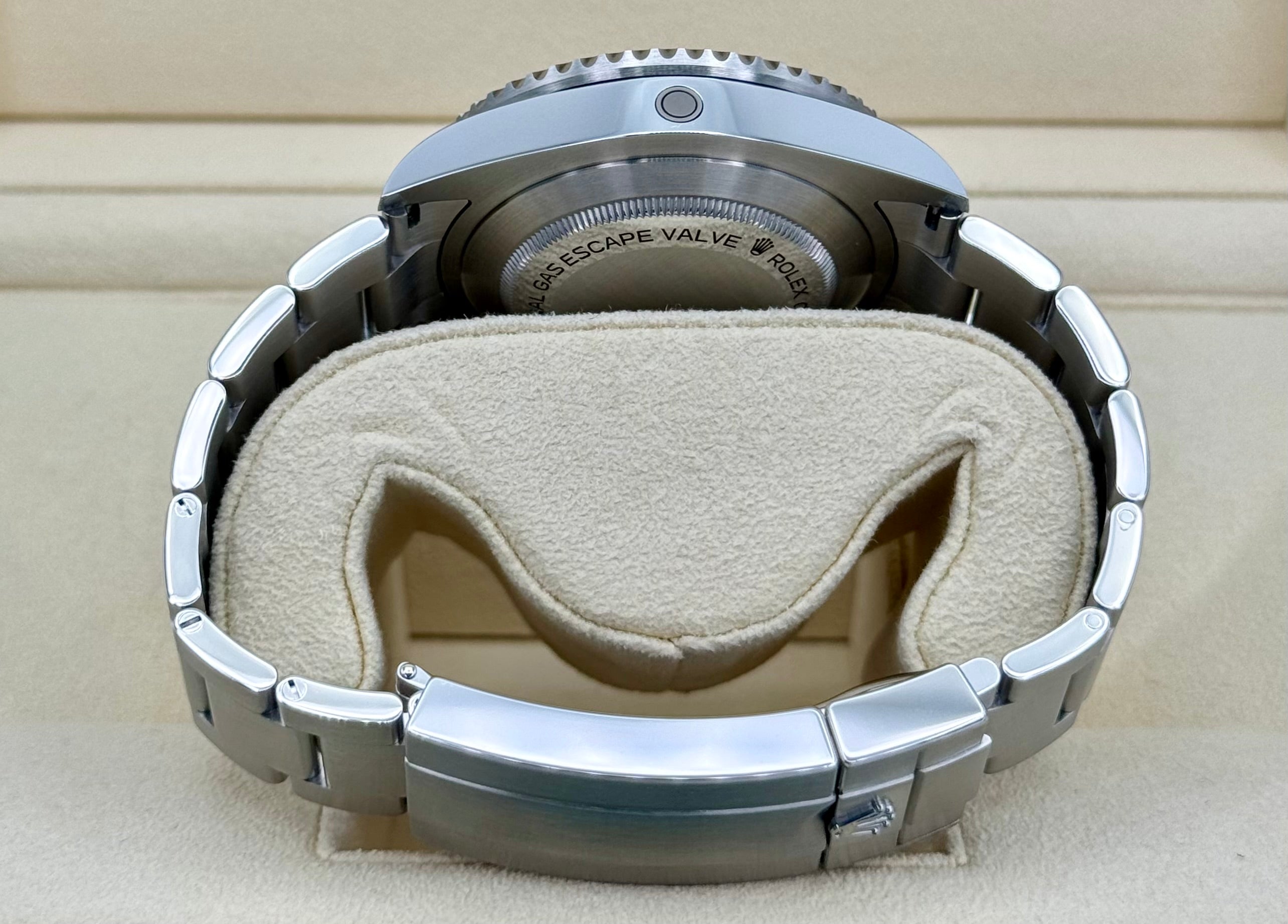 NEW 2024 ロレックス シードゥエラー 43mm 126600 ブラックダイヤル