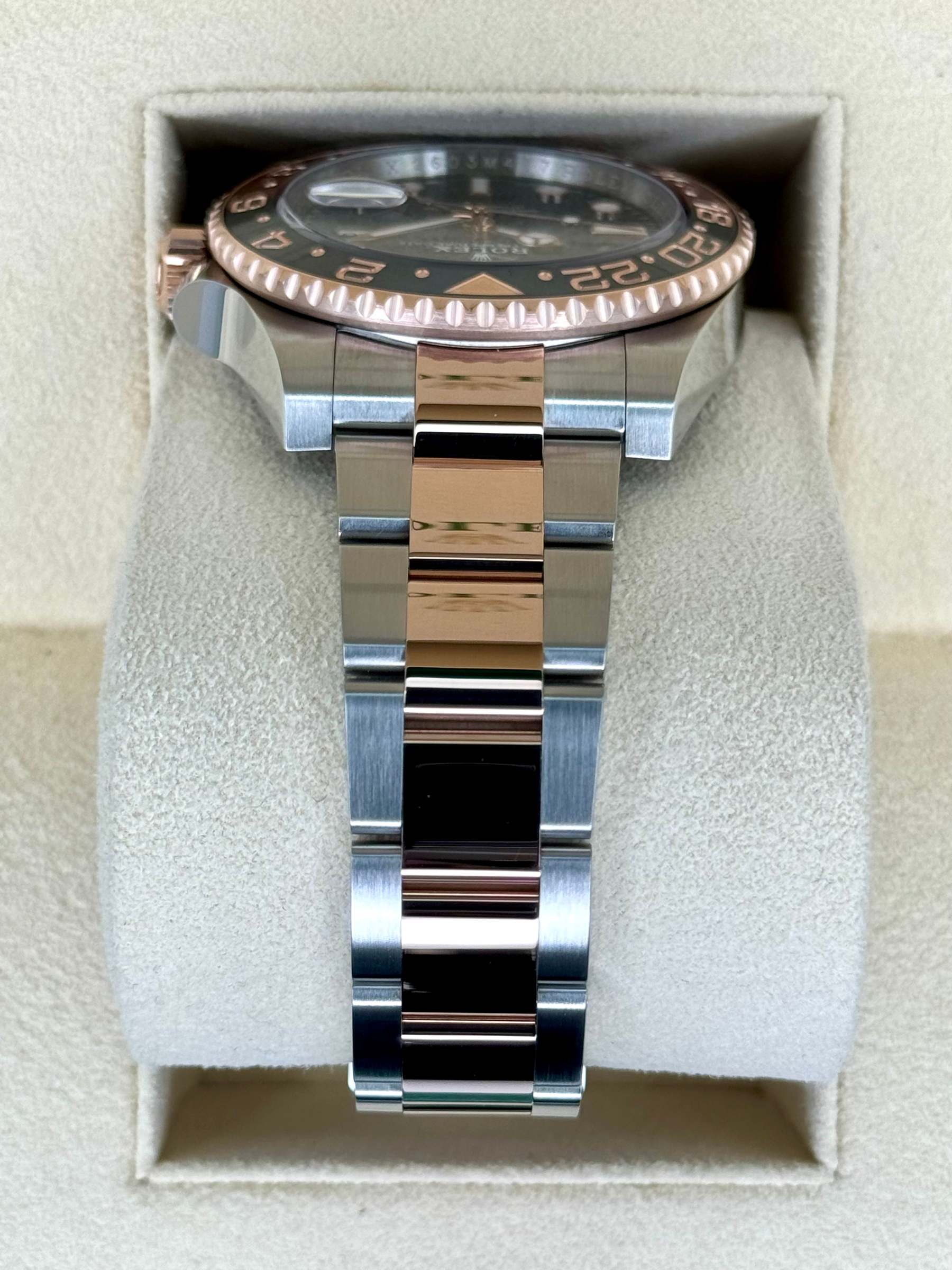 2022 ロレックス GMTマスターII 「ルートビア」 40mm 126711CHNR ツートーン