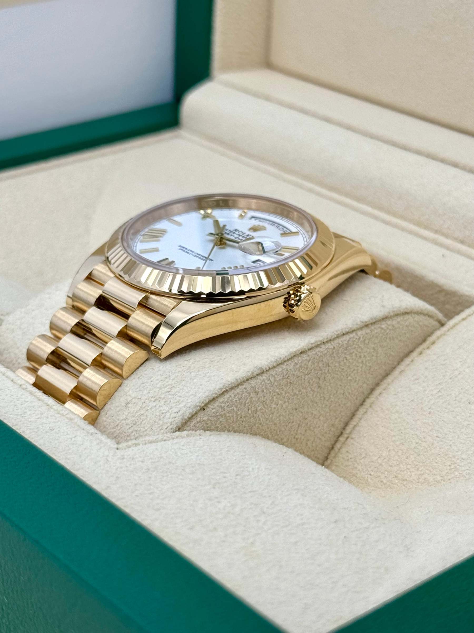 2022 ロレックス デイデイト 40mm 228238 プレジデンシャル ホワイトダイヤル