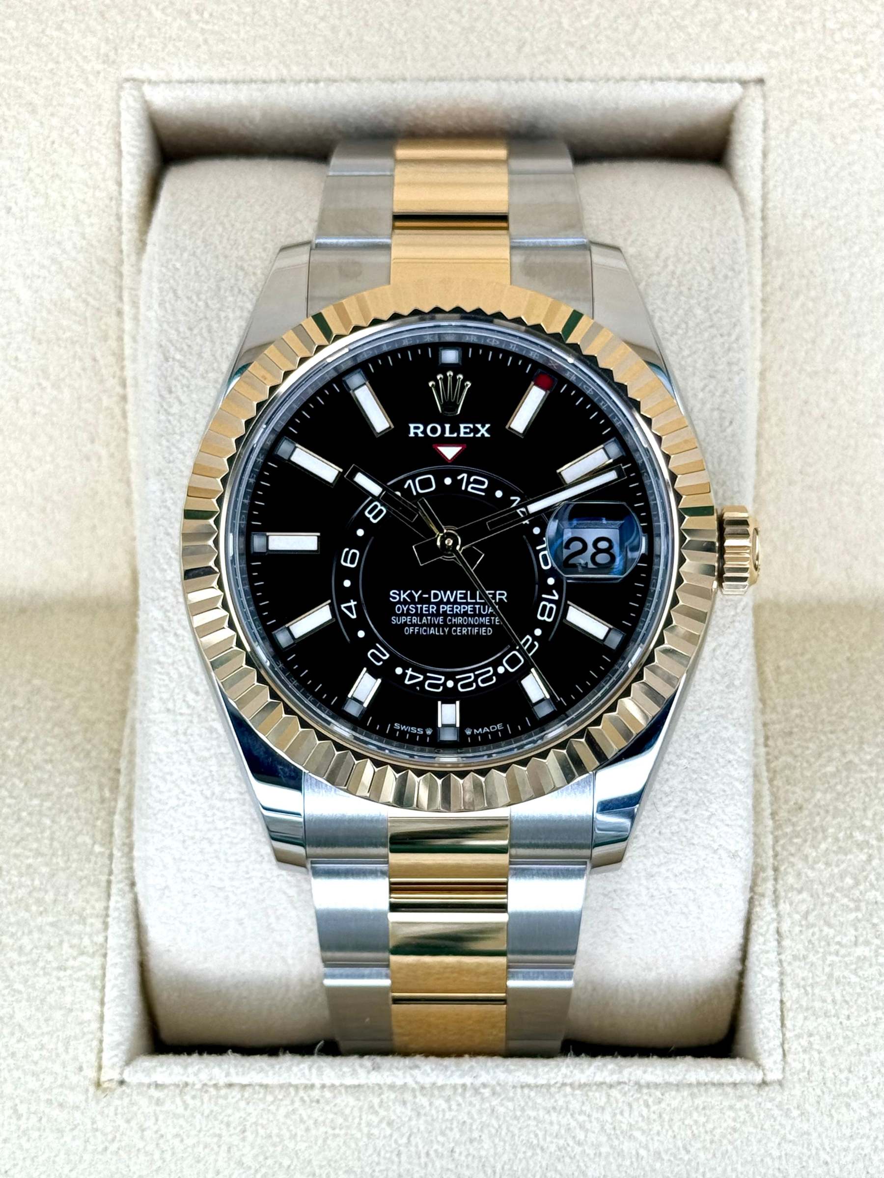 NEW 2024 ロレックス スカイドゥエラー 42mm 336933 ツートーンオイスターブラックダイヤル