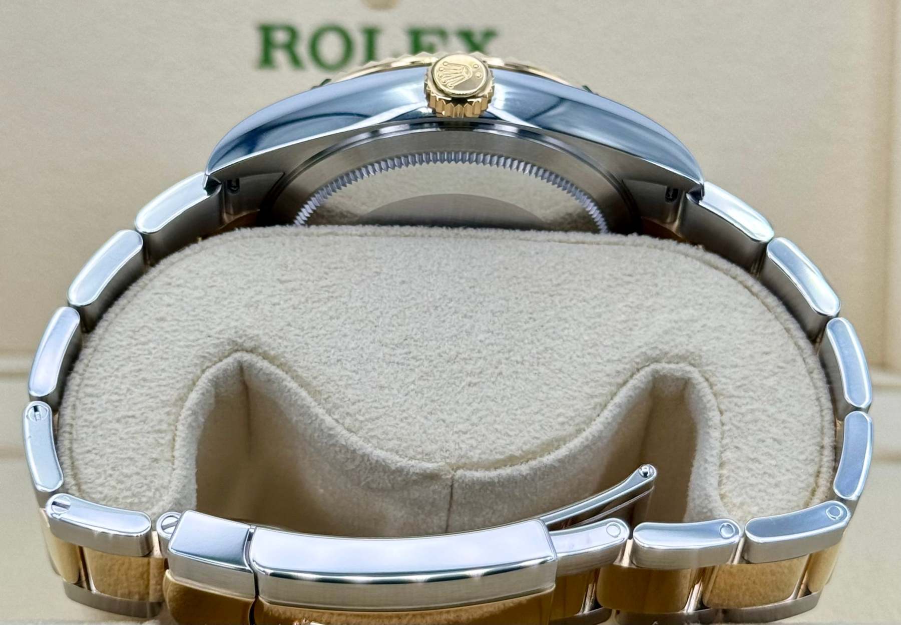 NEW 2024 ロレックス スカイドゥエラー 42mm 336933 ツートーンオイスターブラックダイヤル