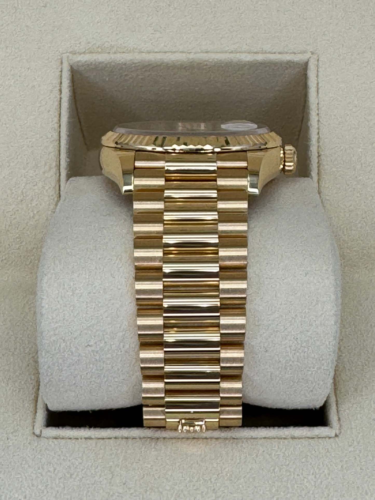 NEW 2024 ロレックス デイデイト 36mm 128238 シャンパンダイヤ文字盤
