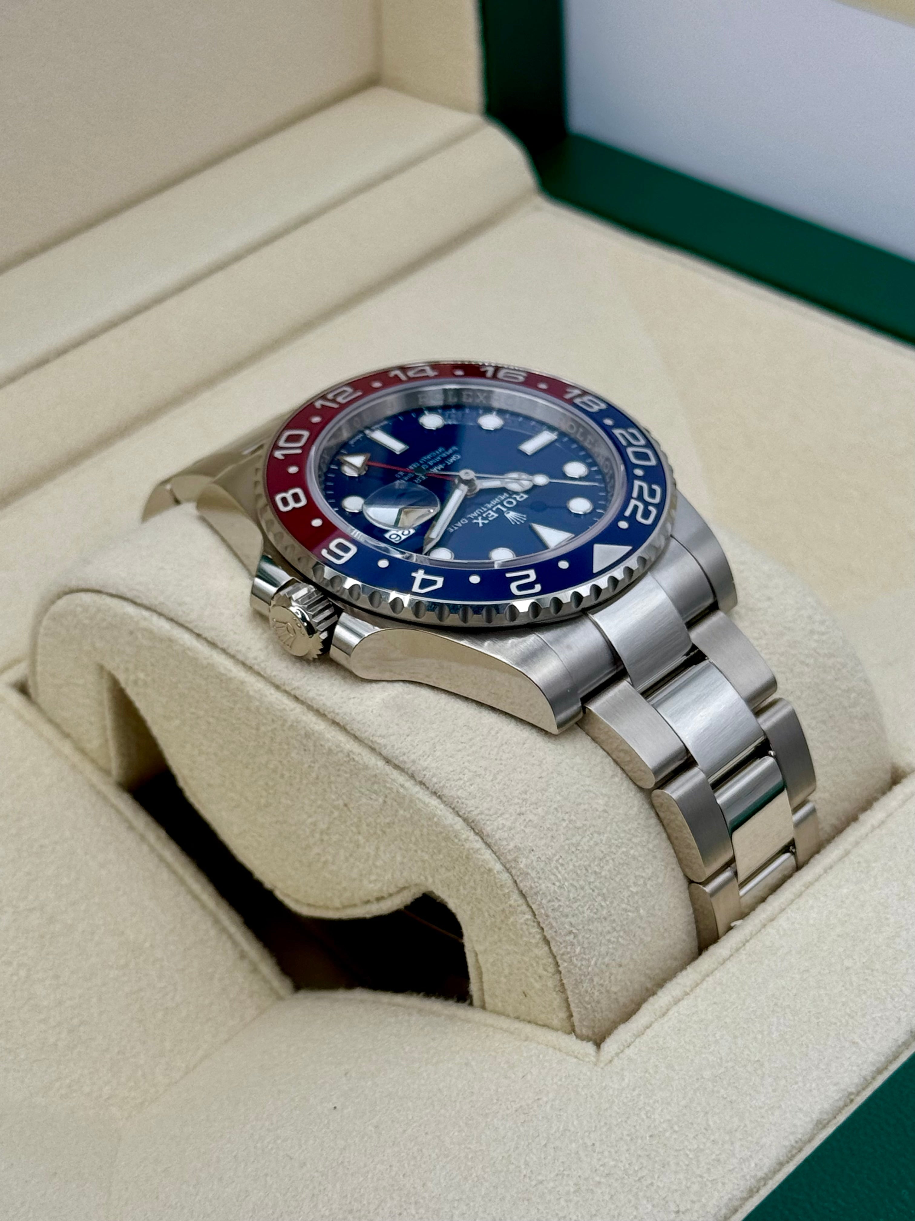 NEW 2024 ロレックス GMTマスターII 「ペプシ」 40mm 126719BLRO ホワイトゴールドブルーダイヤル