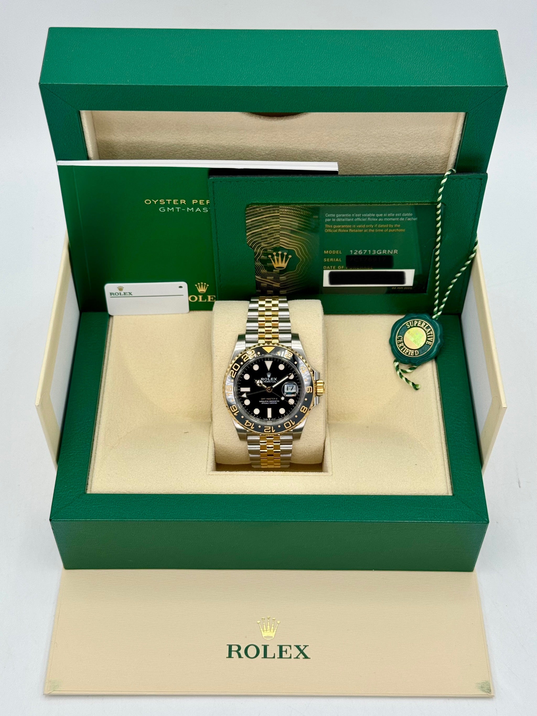 2024 ロレックス GMTマスターII 40mm 126713GRNR ツートーンジュビリーブラックダイヤル