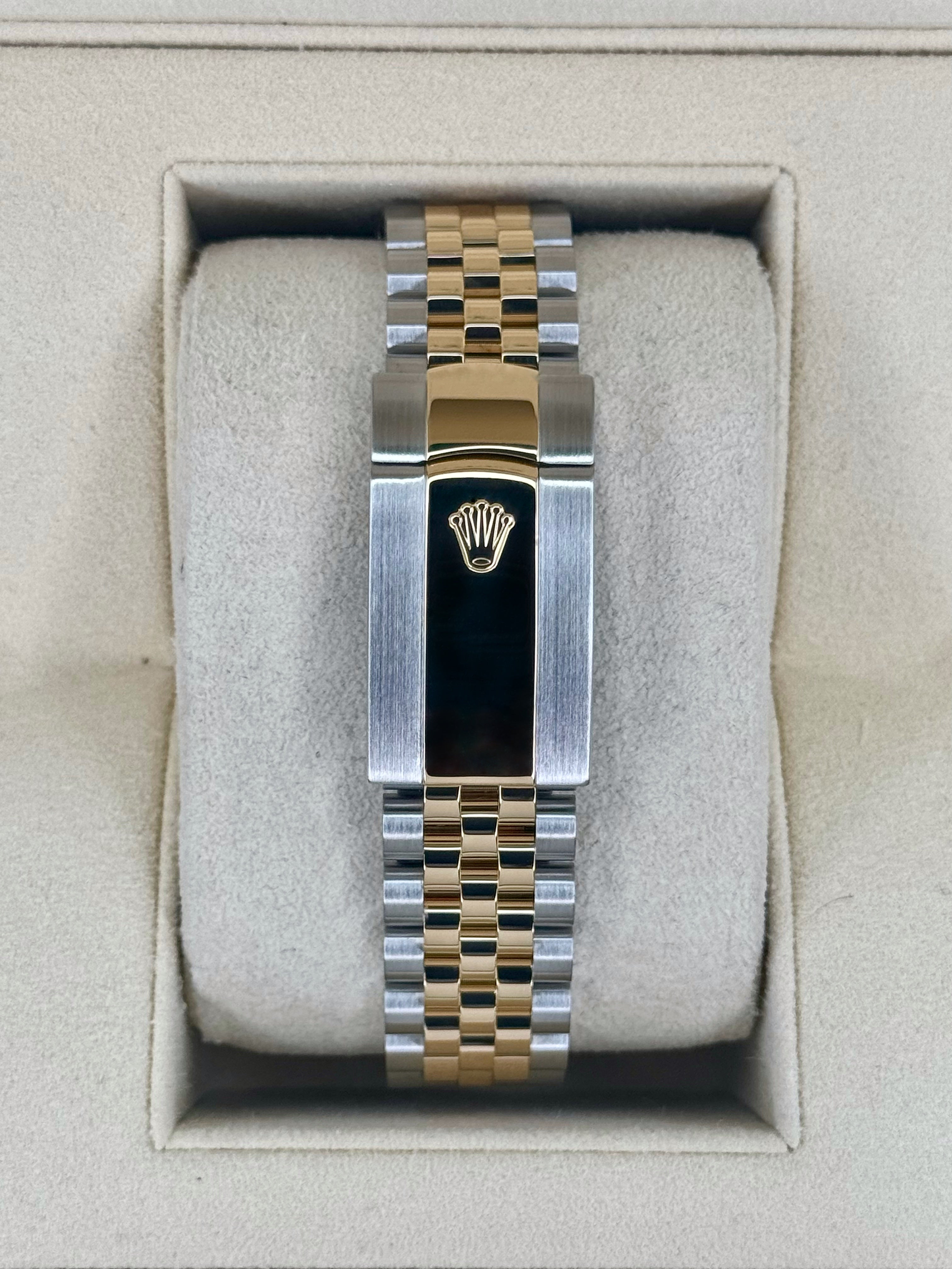 2022 ロレックス デイトジャスト 41mm 126333 ツートーンジュビリー ウィンブルドンダイヤル