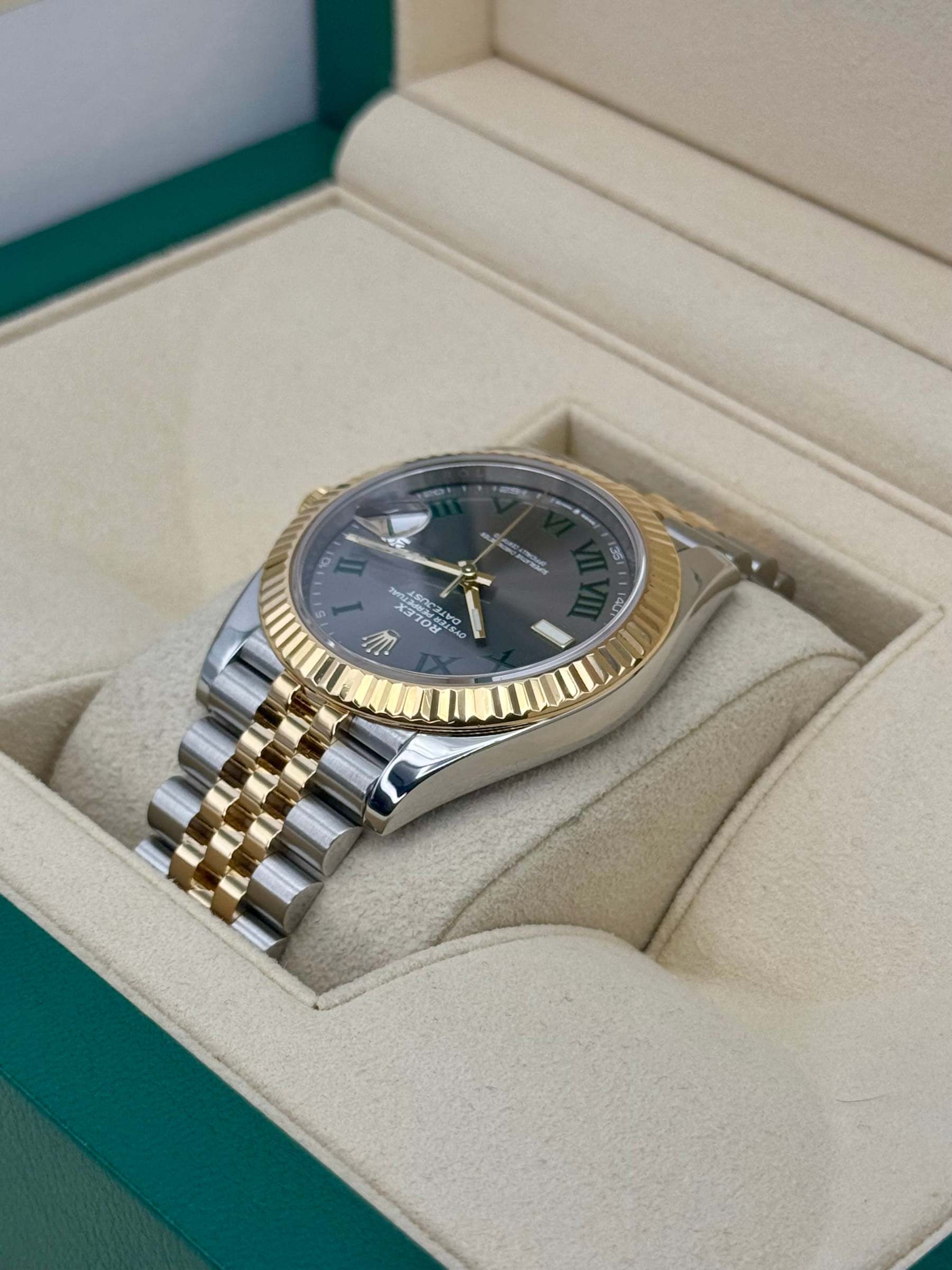 2022 ロレックス デイトジャスト 41mm 126333 ツートーンジュビリー ウィンブルドンダイヤル