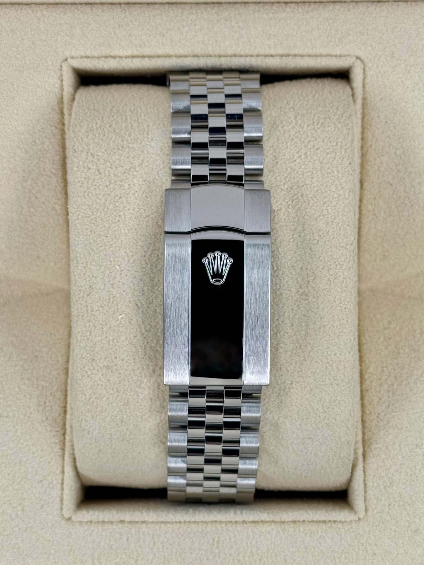 NEW 2024 ロレックス デイトジャスト 41mm 126300 ジュビリー ウィンブルドン ダイヤル