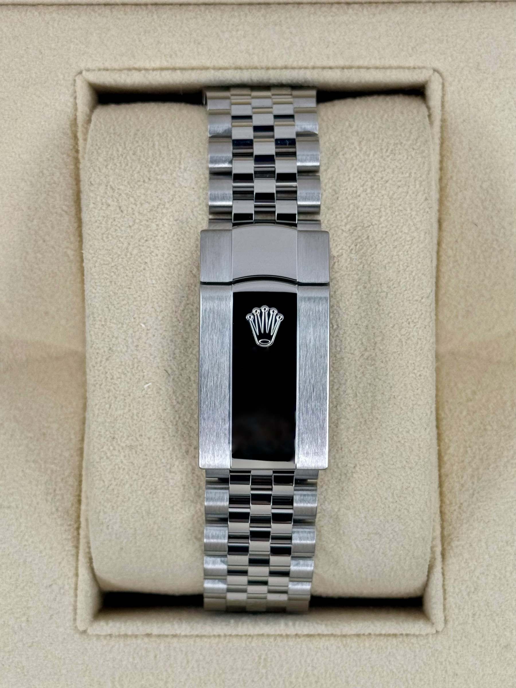 NEW 2024 ロレックス デイトジャスト 41mm 126300 ジュビリー ウィンブルドン ダイヤル