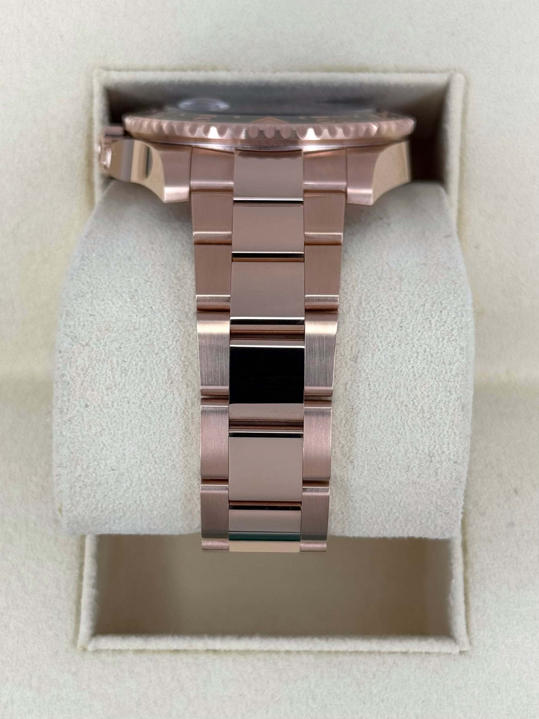 NEW 2023 ロレックス GMTマスターII 「ルートビア」 40mm 126715CHNR ローズゴールド