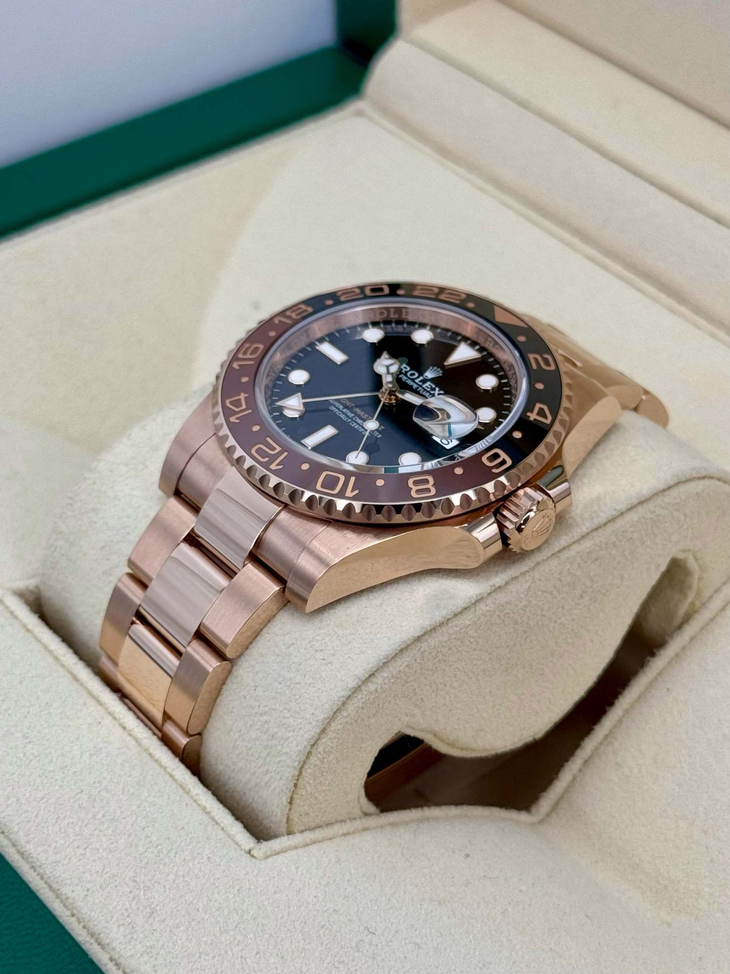 NEW 2023 ロレックス GMTマスターII 「ルートビア」 40mm 126715CHNR ローズゴールド