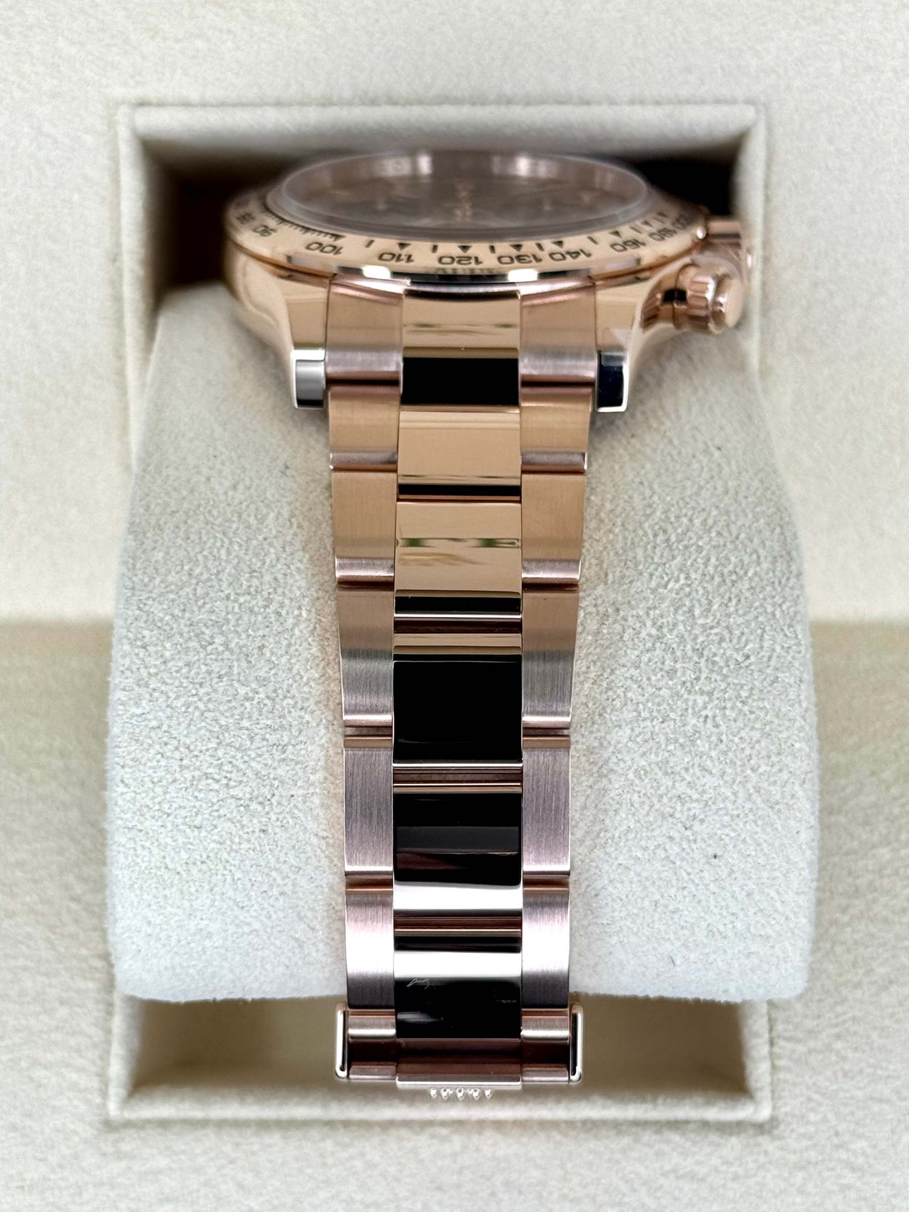 NEW 2024 ロレックス デイトナ 40mm 126505 ローズゴールドサンダストダイヤル