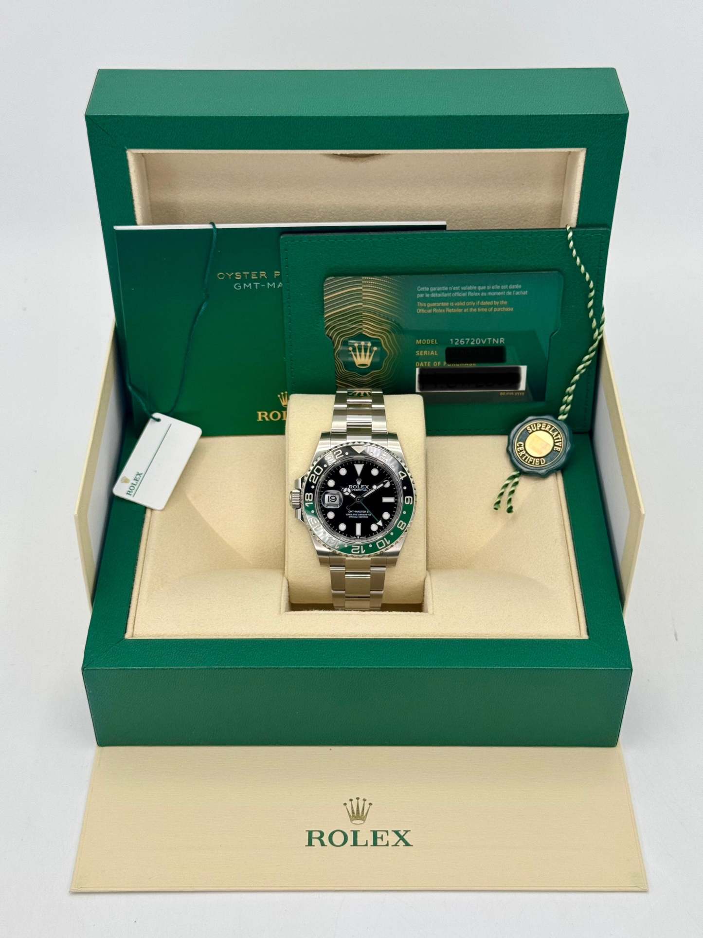 全新 2025 劳力士 GMT-Master II 40mm 126720VTNR 蚝式腕表。